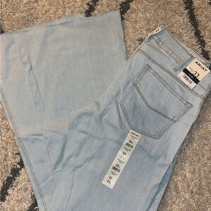Ariat Women's Sky Blue Wide Leg Flare Bell Bottom Jeans 33Long NWT